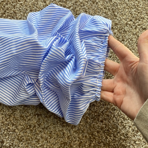 Venti6 Off Shoulder Stiped Ruffle Sleeve Blouse size M NWT - Picture 5 of 10